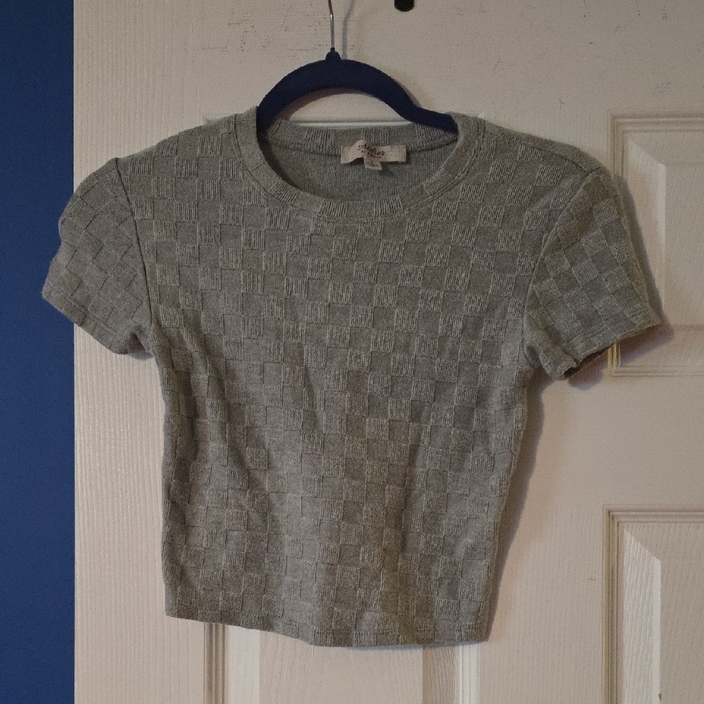 Stylish Gray Checkered Short Sleeve Top
